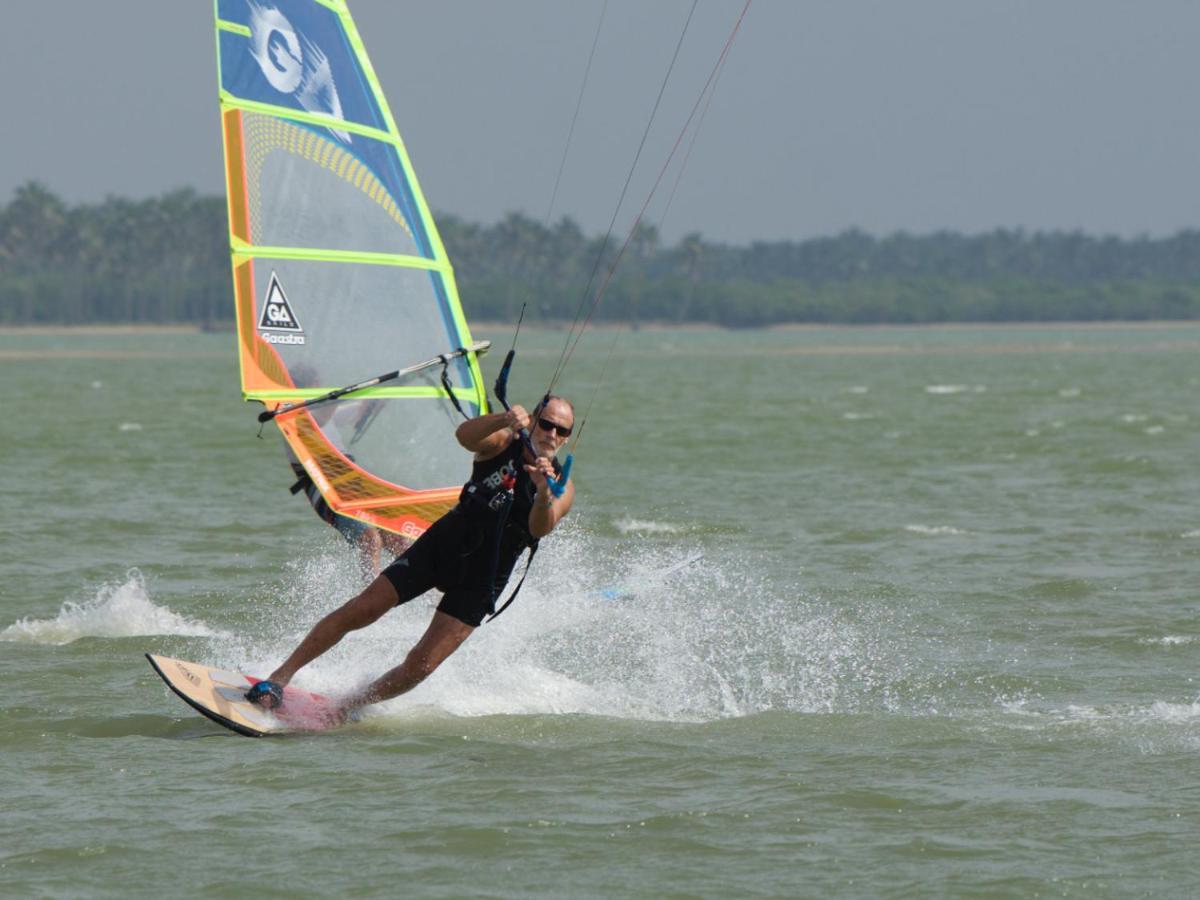 De Silva Wind Resort Kalpitiya - Kitesurfing School Sri Lanka Exterior photo