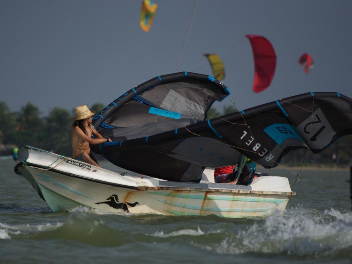 De Silva Wind Resort Kalpitiya - Kitesurfing School Sri Lanka Exterior photo